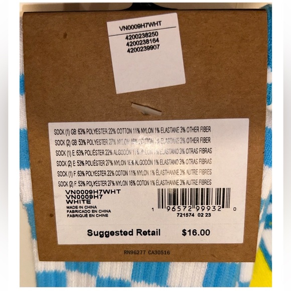 Vans Crew Socks 2 Pair Men 9-13 White Multicolor w Logo Checker OffTheWall Skate - Picture 4 of 12